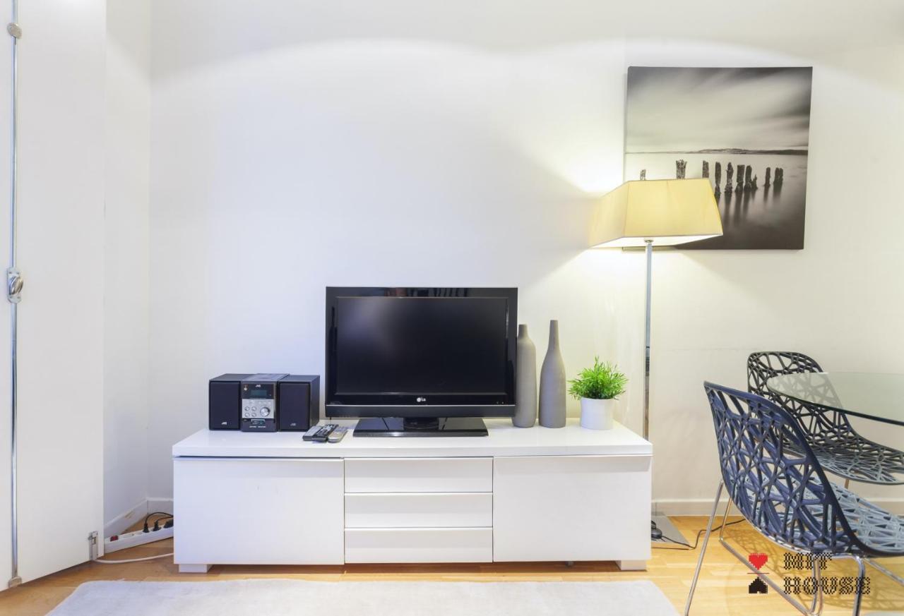 Mit House Puerta Del Sol III En Madrid Appartamento Esterno foto