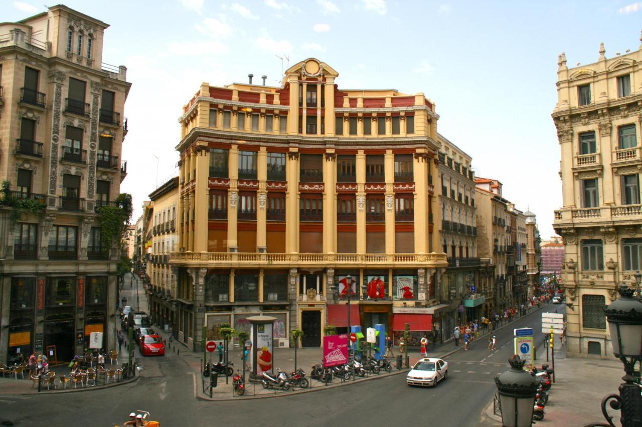 Mit House Puerta Del Sol III En Madrid Appartamento Esterno foto